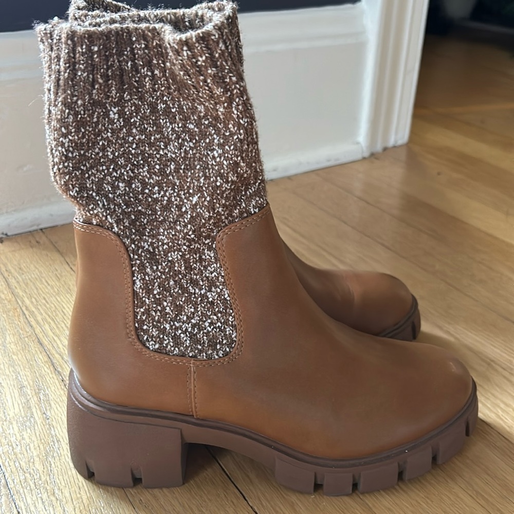 Universal threads knit booties 6.5 target brown crew sock boot